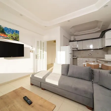 Cozy Flat With Balcony And Excellent Location In Alanya, Antalya Апартаменты