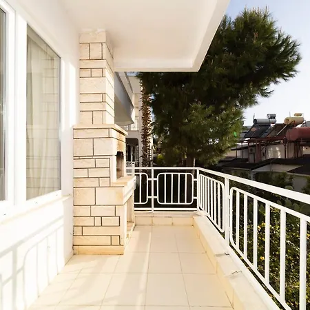 Cozy Flat With Balcony And Excellent Location In Alanya, Antalya Apartment