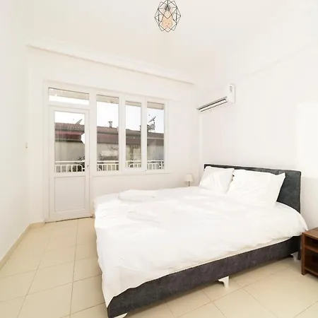 Cozy Flat With Balcony And Excellent Location In Alanya, Antalya Διαμέρισμα